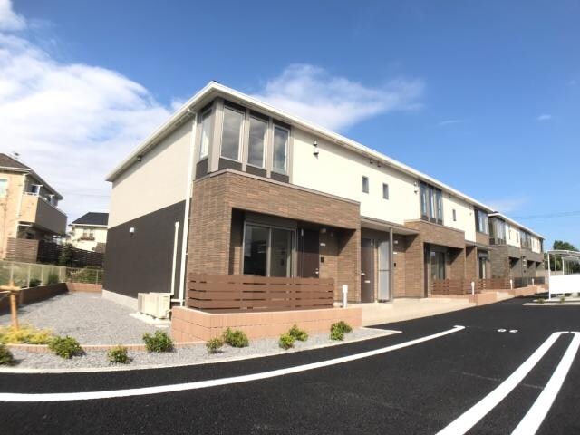 Grand　Chariot　B（グランシャリオＢ）の物件外観写真