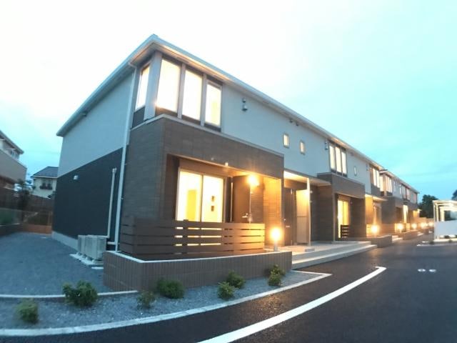 Grand　Chariot　B（グランシャリオＢ）の物件外観写真