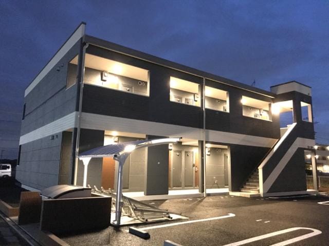 ブリッサ陣場の物件外観写真