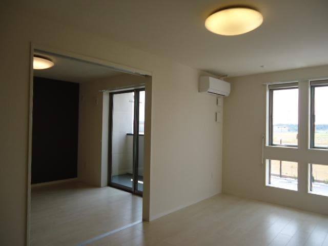 コンフォートレジデンスIIの物件内観写真