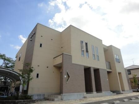 ヴィラ　グラッツィア　IIIの物件外観写真