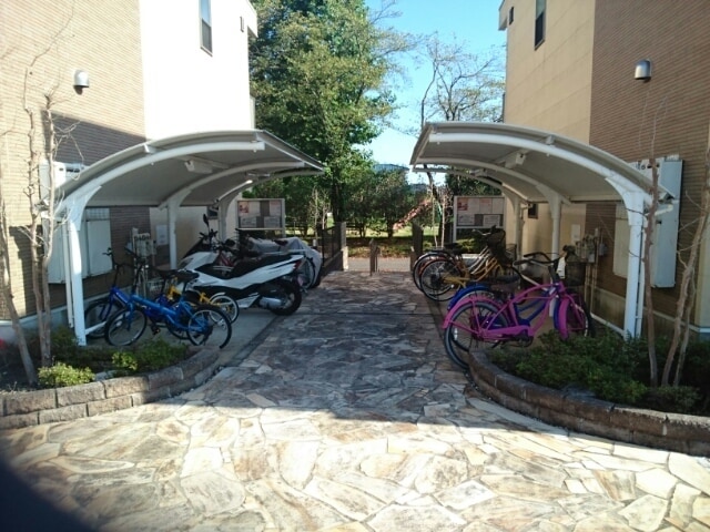 ヴィラ　グラッツィア　IIIの物件内観写真