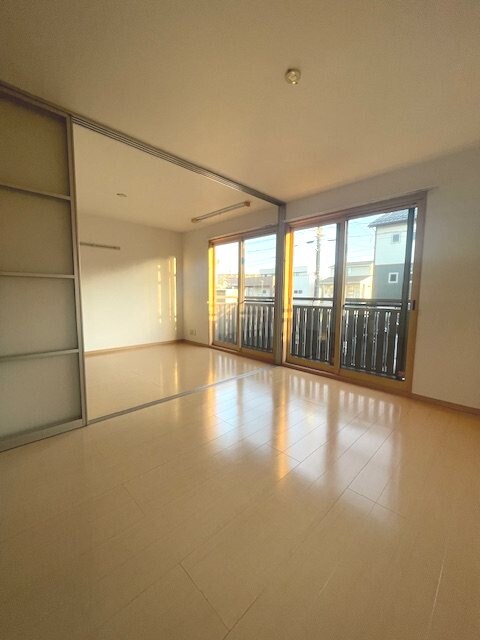 Ｔ－Ｒｏｏｍの物件内観写真