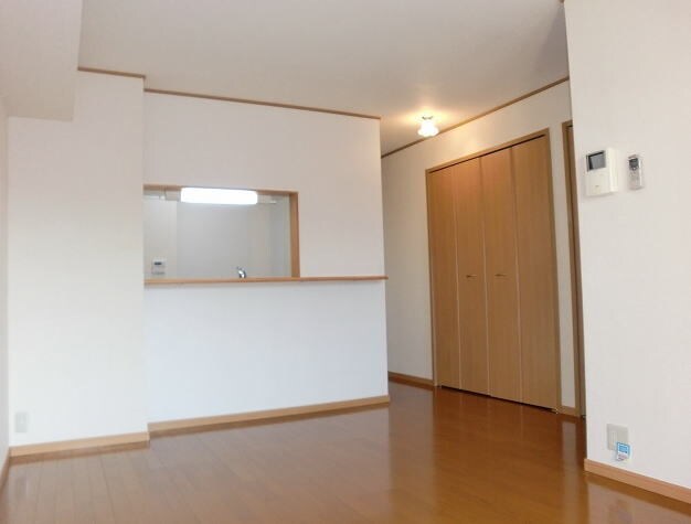 ジュネス小絹の物件内観写真