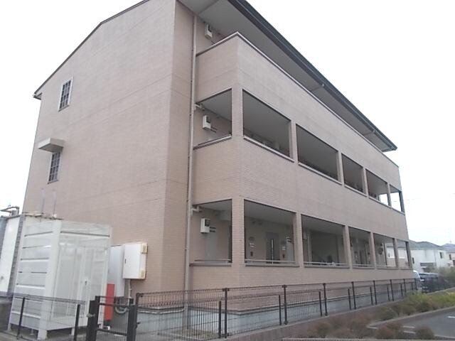 サン・クレストの物件外観写真