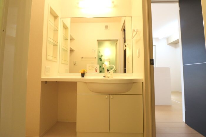 ベア・アジュールD棟の物件内観写真