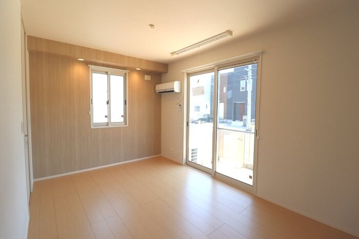 ベア・アジュールD棟の物件内観写真