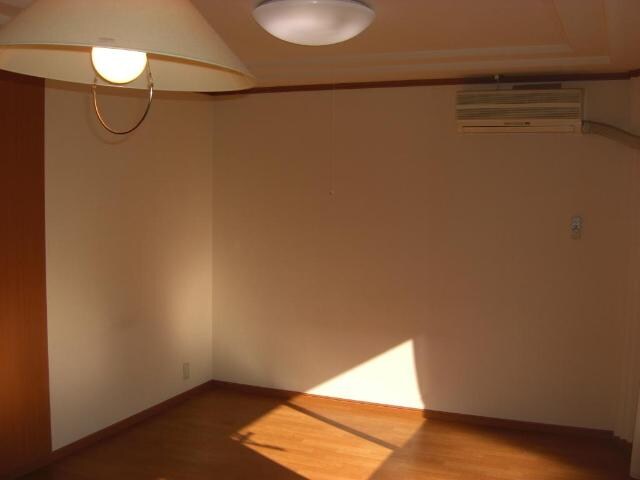 シャトーコリーヌの物件内観写真