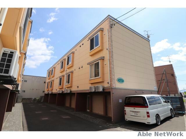 ＣＯＮＦＩＤＥＮＣＥ菊水元町の物件外観写真