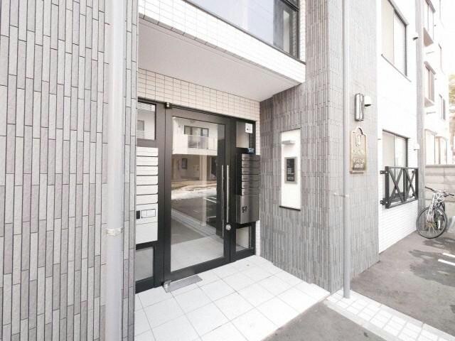 グランメール南郷通16の物件外観写真