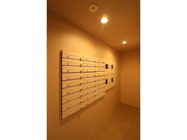 グローブタウン南郷の物件外観写真