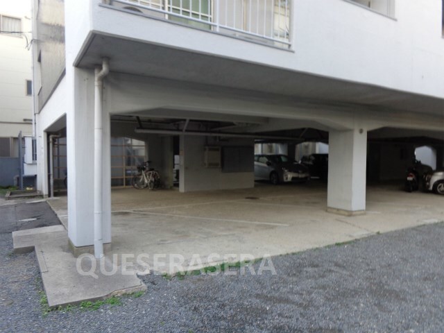 吹東マンションの物件外観写真