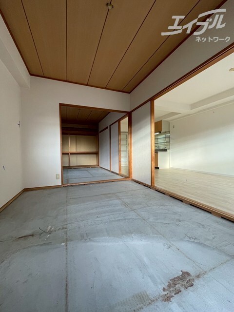 メゾンドールⅠの物件内観写真