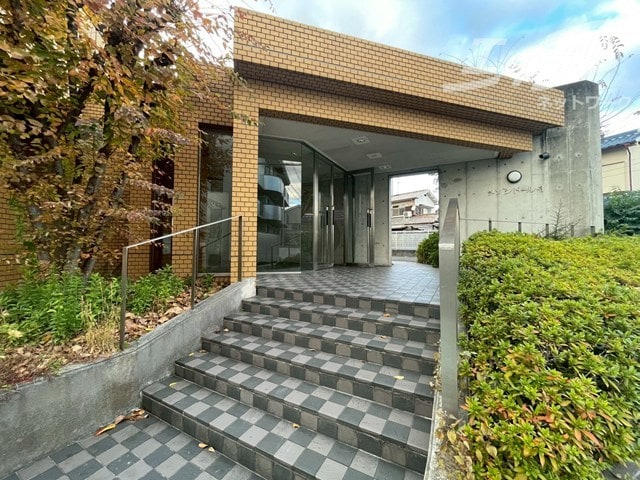 メゾンドールⅠの物件外観写真