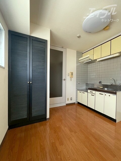 コンフォート岸部の物件内観写真