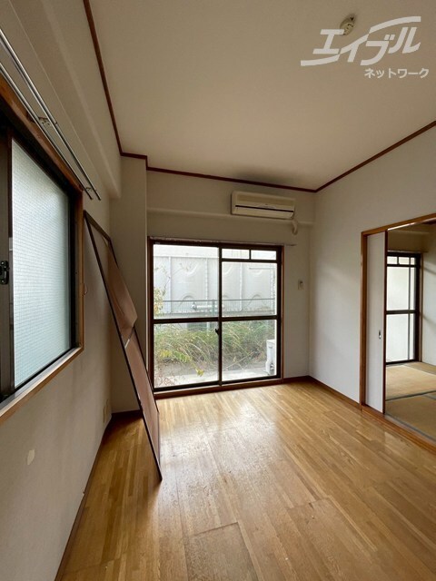 麻田レインボーハイツの物件内観写真