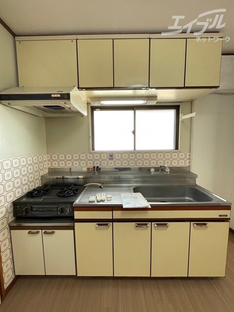 麻田レインボーハイツの物件内観写真