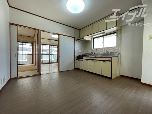 麻田レインボーハイツの物件内観写真