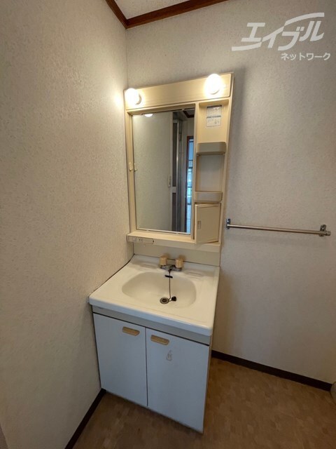 麻田レインボーハイツの物件内観写真