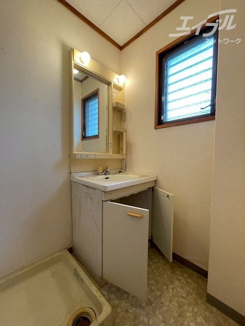 麻田レインボーハイツの物件内観写真