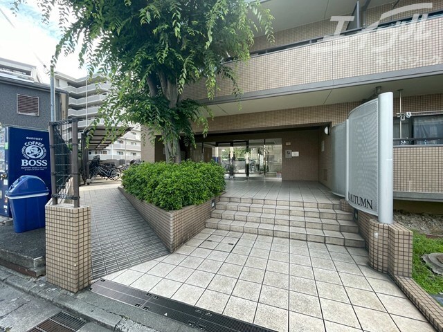 ロイヤルオータムの物件外観写真