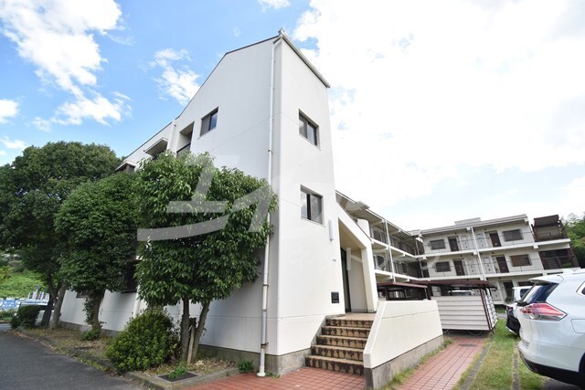 サンハイム杉林の物件外観写真