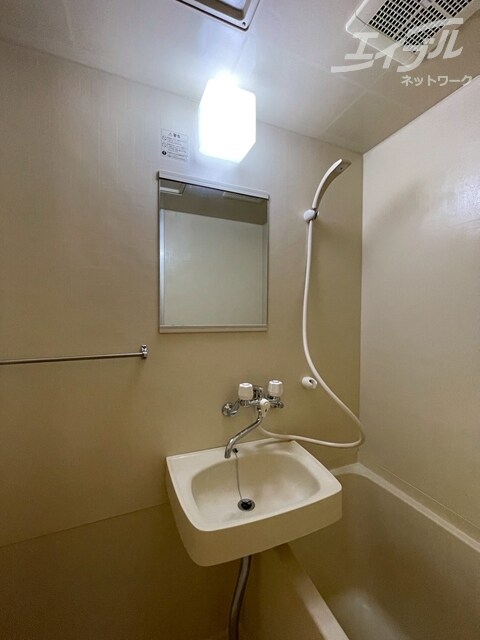 カントリー青葉ハイツの物件内観写真