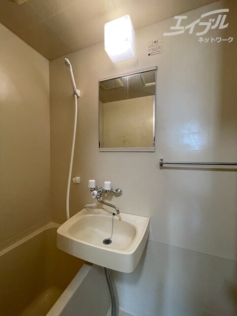 カントリー青葉ハイツの物件内観写真