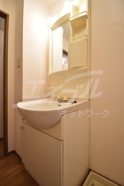 ドミールシャルマンの物件内観写真