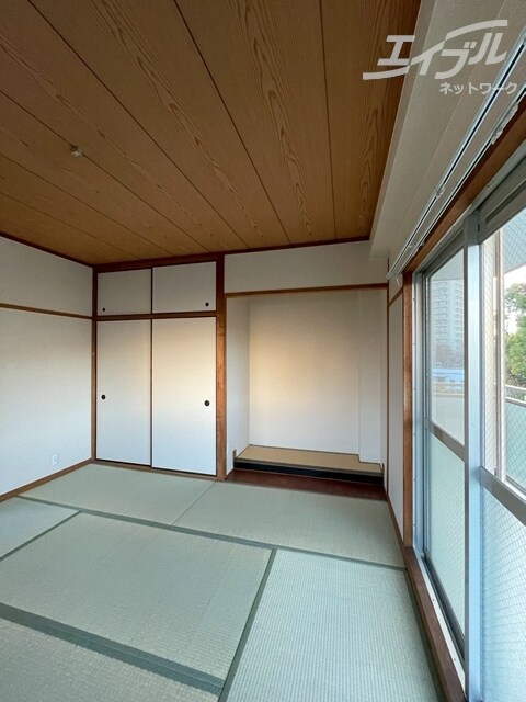 谷川第2マンションの物件内観写真