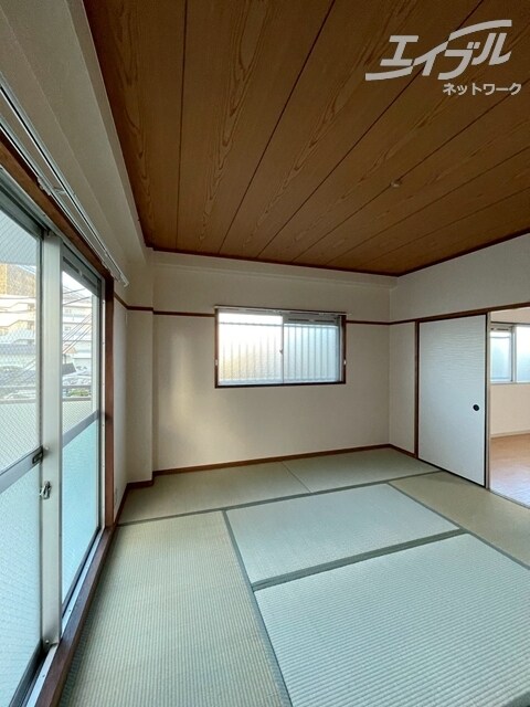 谷川第2マンションの物件内観写真