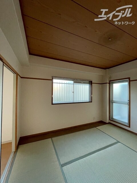 谷川第2マンションの物件内観写真