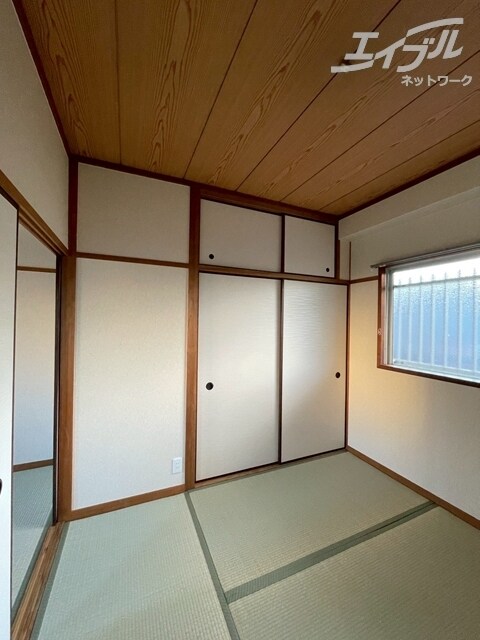 谷川第2マンションの物件内観写真