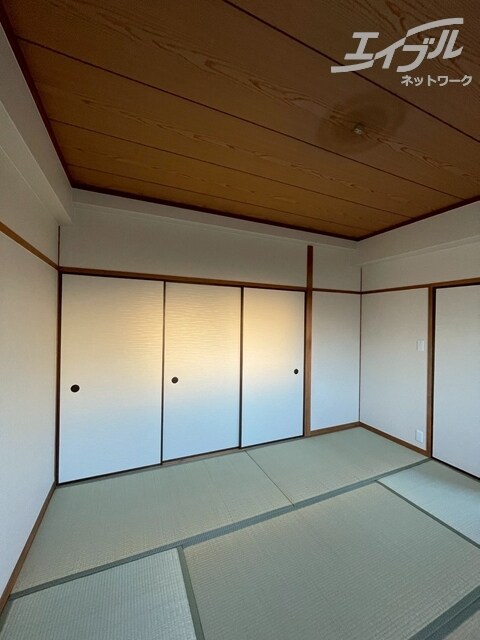 谷川第2マンションの物件内観写真