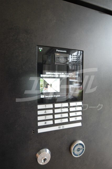 コンフォリア江坂広芝町の物件外観写真