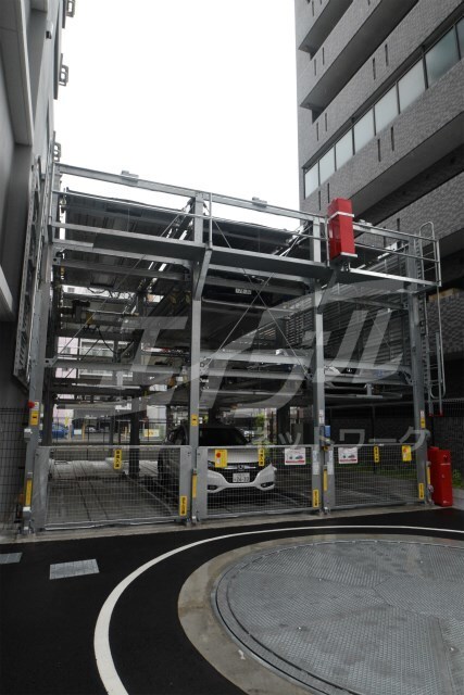 コンフォリア江坂広芝町の物件外観写真