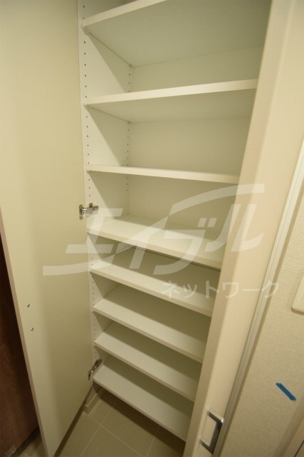 コンフォリア江坂広芝町の物件内観写真