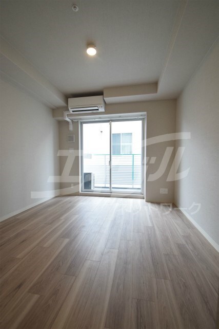 コンフォリア江坂広芝町の物件内観写真