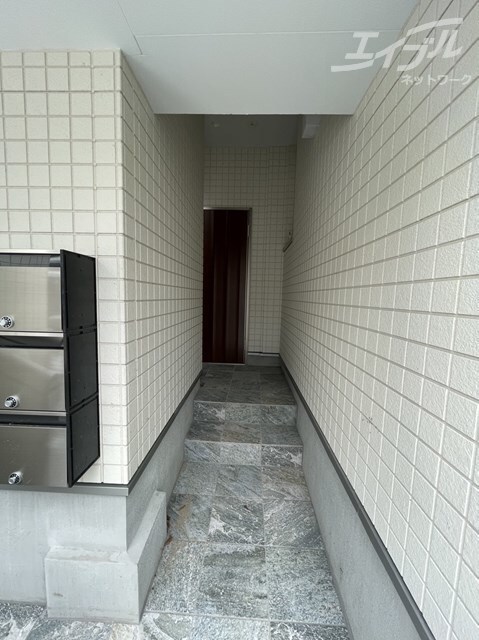 メゾンドレポス千里丘の物件外観写真