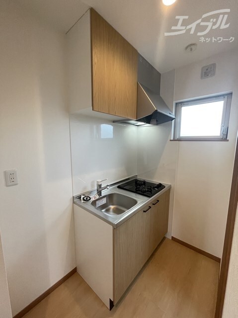 メゾンドレポス千里丘の物件内観写真