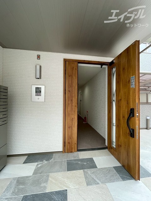 クリエオーレ原町の物件外観写真