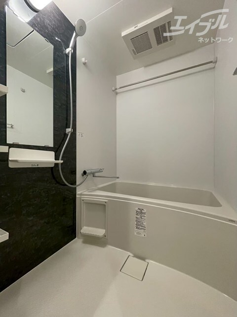 セレニテ江坂エクラの物件内観写真