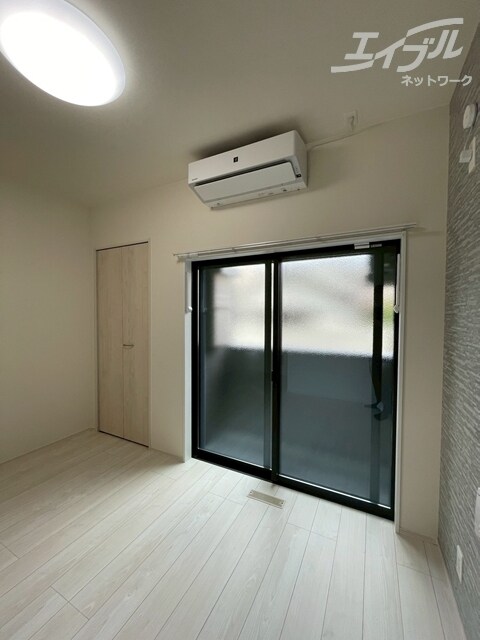 Emia千里丘の物件内観写真