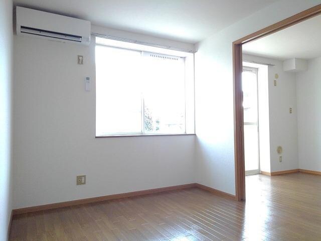 プリメーロ西条の物件内観写真