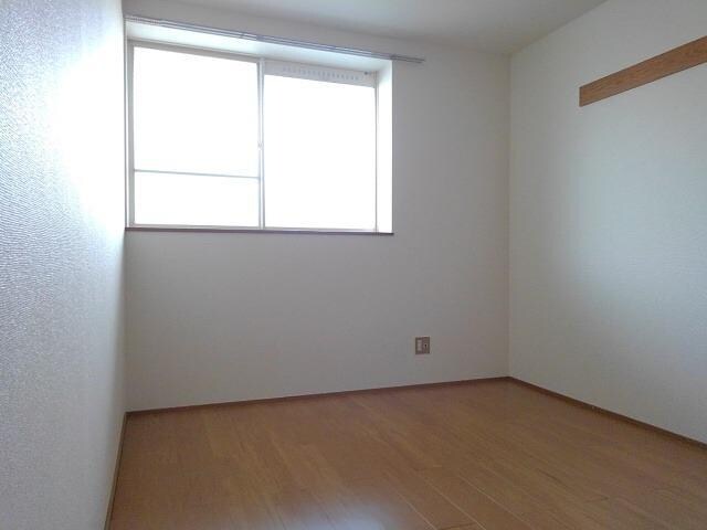 プリメーロ西条の物件内観写真