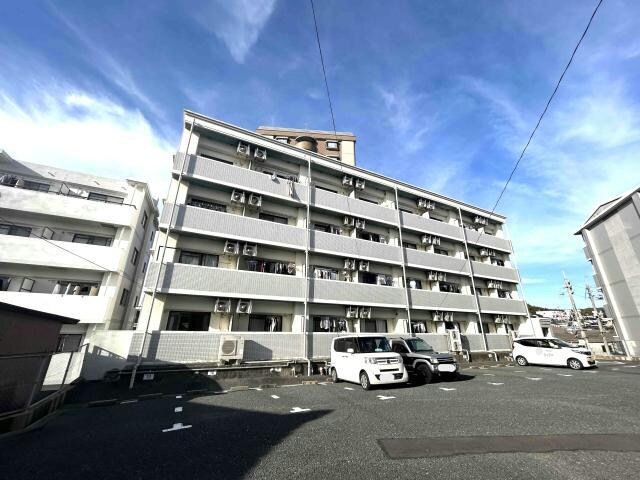 栄光ハイライフマンションの物件外観写真