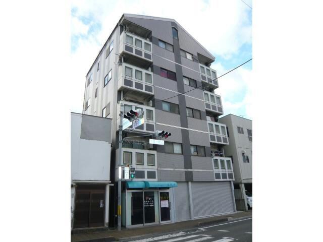 ステーションハイツの物件外観写真