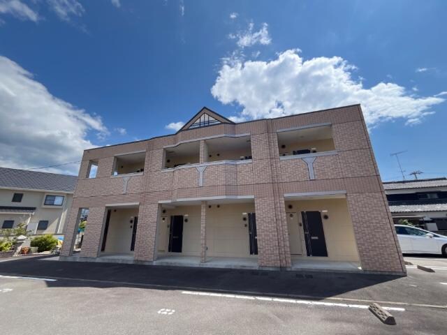 シルバーアースの物件外観写真