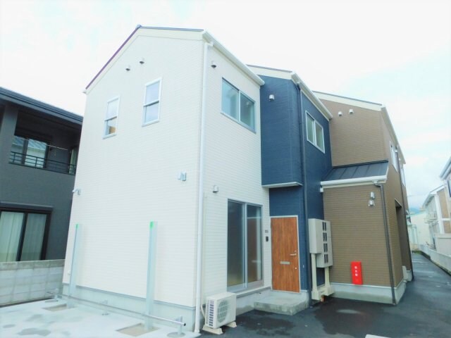 エニシア府中の物件外観写真