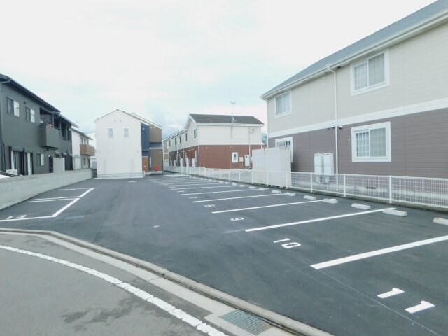 エニシア府中の物件外観写真